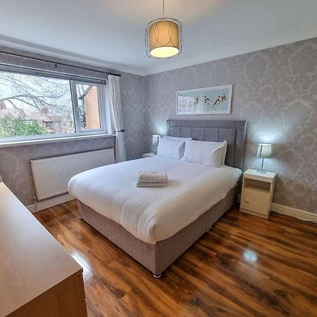 Stunning Family Home Close To The City Centre マンチェスター エクステリア 写真