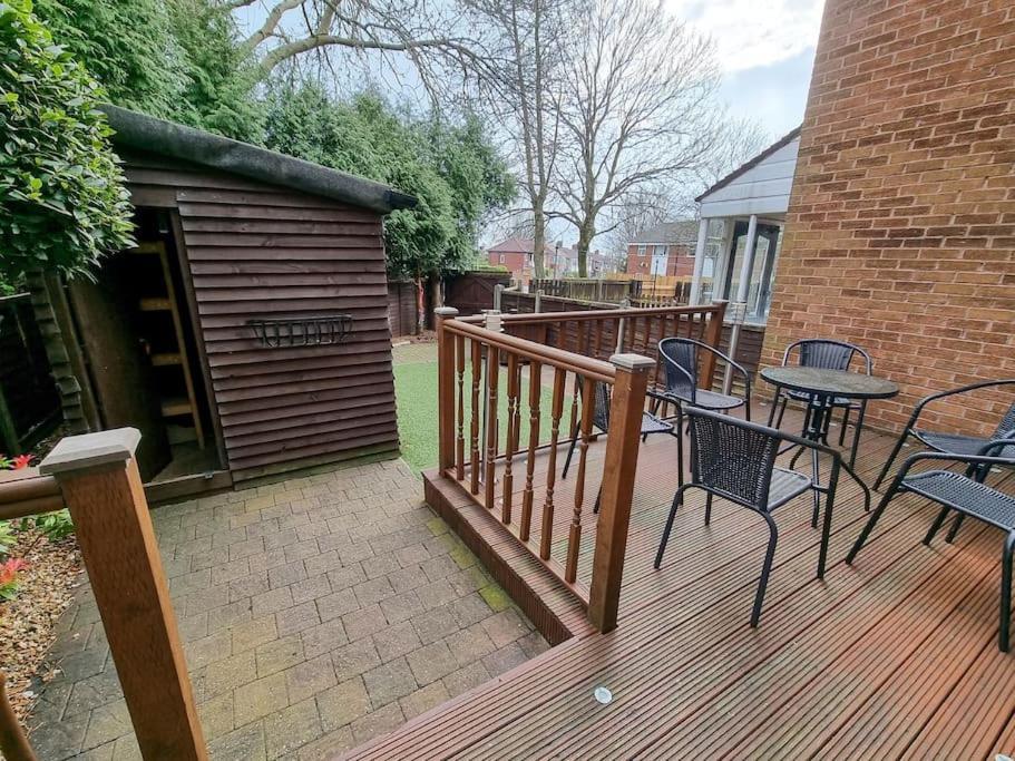 Stunning Family Home Close To The City Centre マンチェスター エクステリア 写真