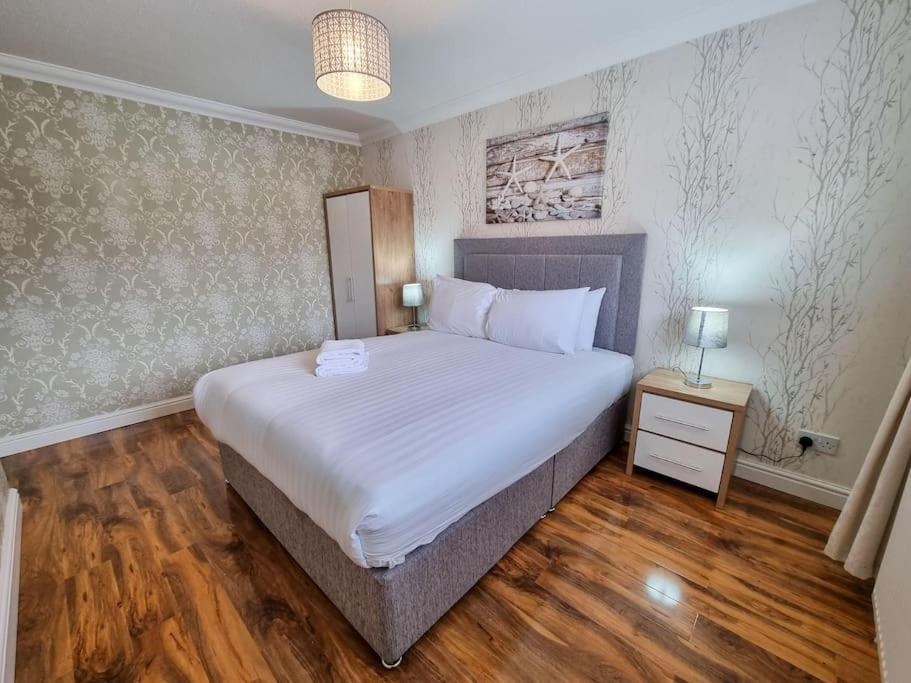 Stunning Family Home Close To The City Centre マンチェスター エクステリア 写真